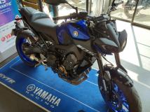 YAMAHA MT-09