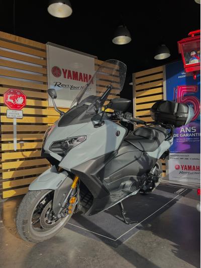 YAMAHA XP T-MAX 560 TECH MAX