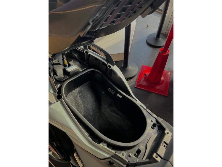 YAMAHA XP T-MAX 560 TECH MAX