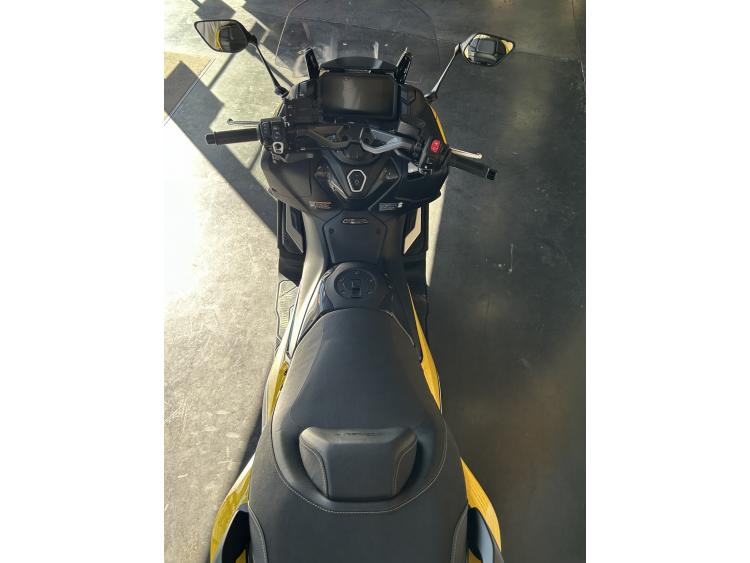 YAMAHA XP T-MAX 560 TECH MAX