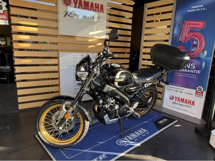 YAMAHA XSR 125 Legacy