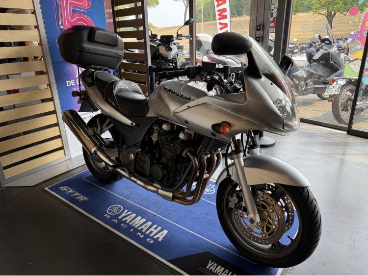 KAWASAKI ZR-7 S
