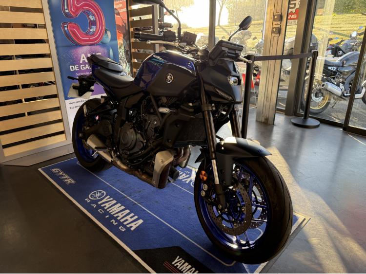 YAMAHA MT-07
