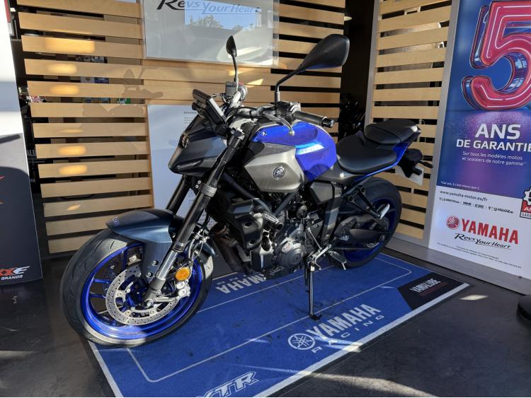 YAMAHA MT-07
