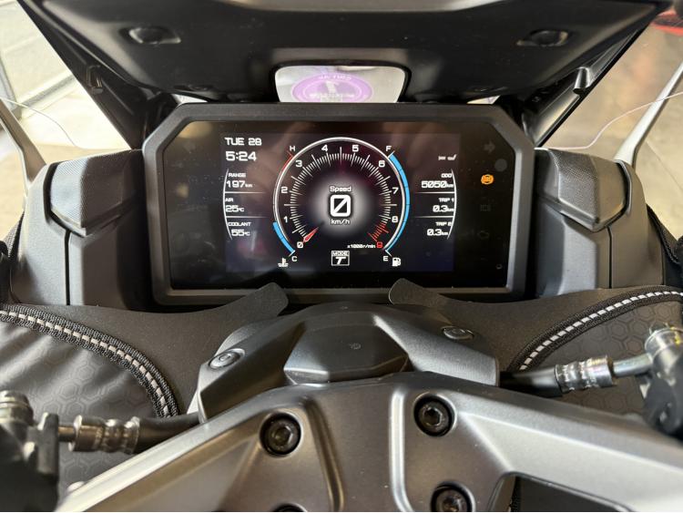 YAMAHA XP T-MAX 560 TECH MAX